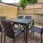 Piccadilly Place - 3 Bedroom House